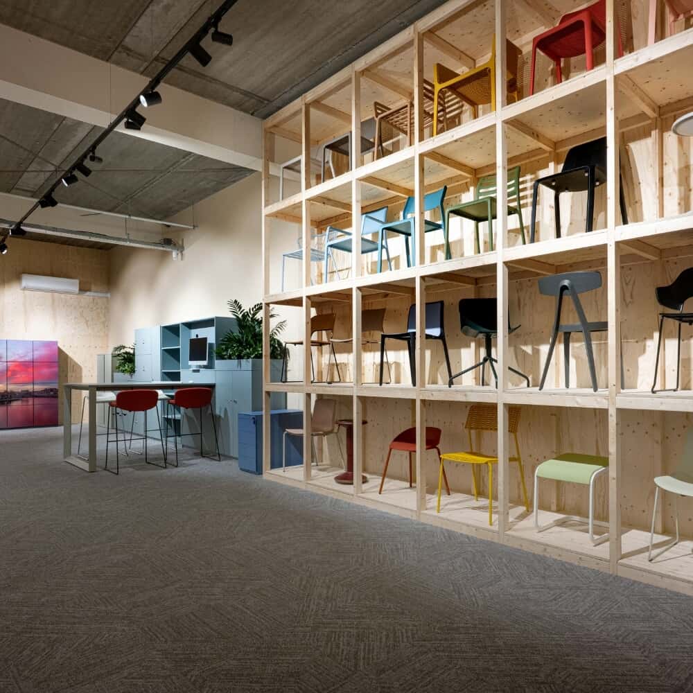 Impressie showroom Officecity Kantoormeubelen in Haarlem