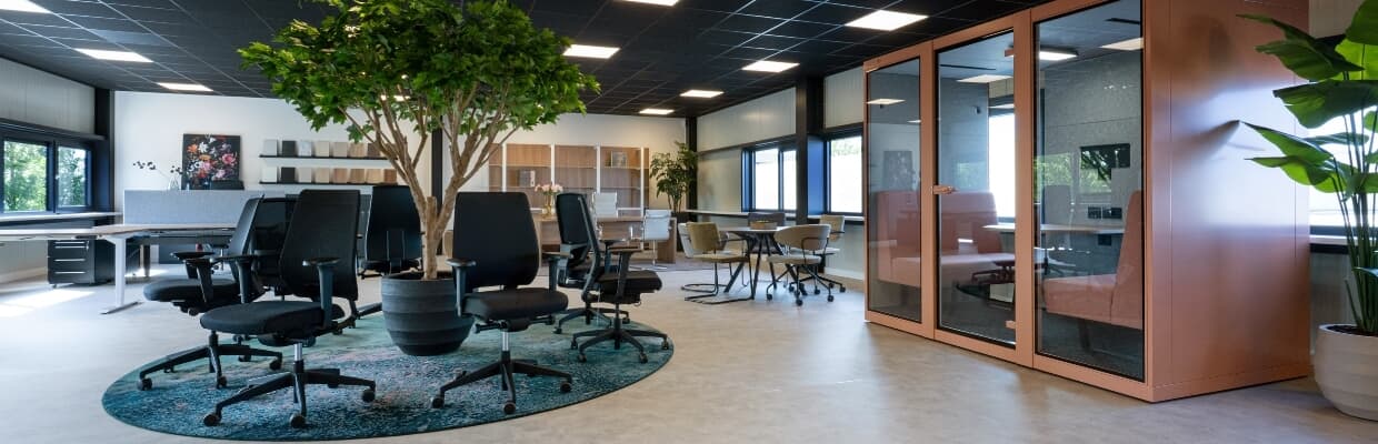 Showroom OfficeCity Kantoormeubelen in Haarlem